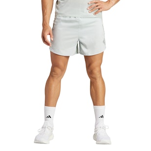 Main image showing a product in the gallery