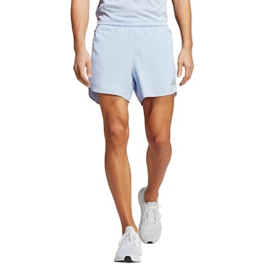 Main image showing a product in the gallery