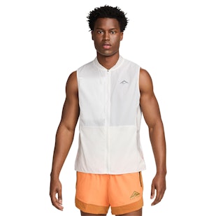 Main image showing a product in the gallery