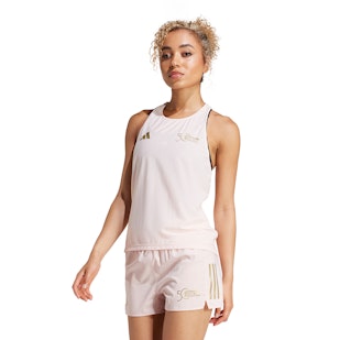 Main image showing a product in the gallery