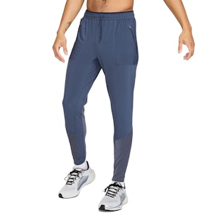 Main image showing a product in the gallery