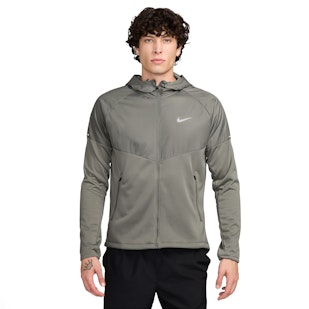 Main image showing a product in the gallery