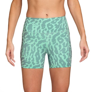 Main image showing a product in the gallery