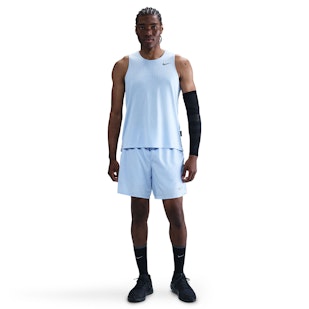 Main image showing a product in the gallery