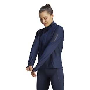 Main image showing a product in the gallery