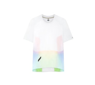 Main image showing a product in the gallery