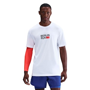Nike City Marathon Dri-FIT T-shirt Heren Nike City Marathon Dri-FIT T-shirt Heren