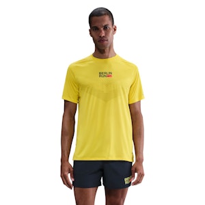 Nike Stride City Marathon T-shirt Heren Nike Stride City Marathon T-shirt Heren