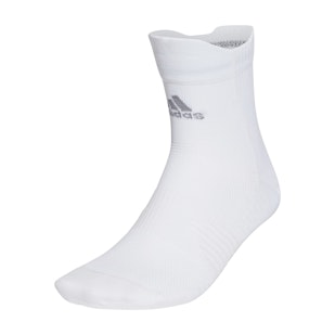 Main image showing a product in the gallery