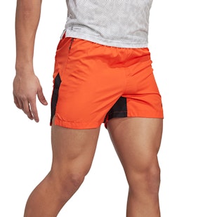 Main image showing a product in the gallery