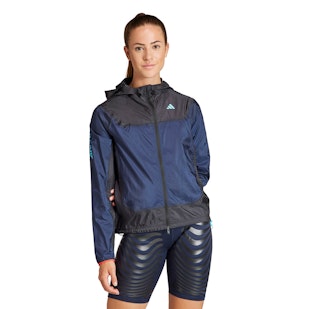 Main image showing a product in the gallery