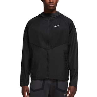 Main image showing a product in the gallery