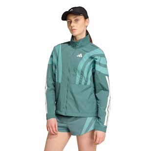 Main image showing a product in the gallery