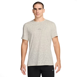 Main image showing a product in the gallery