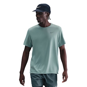 Nike Miler Dri-FIT UV T-shirt Heren Nike Miler Dri-FIT UV T-shirt Heren