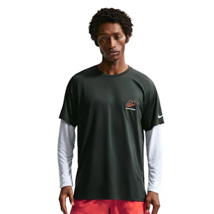 Main image showing a product in the gallery