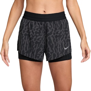 Nike Swift Novelty Dri-FIT Mid-Rise 4 Inch 2-in-1 Shorts Dames Nike Swift Novelty Dri-FIT Mid-Rise 4 Inch 2-in-1 Shorts Dames