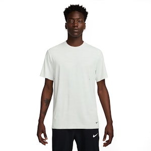 Nike Run Pinnacle Dri-FIT ADV T-shirt Heren Nike Run Pinnacle Dri-FIT ADV T-shirt Heren