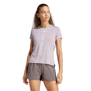 Main image showing a product in the gallery