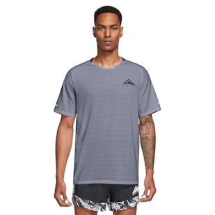 Main image showing a product in the gallery