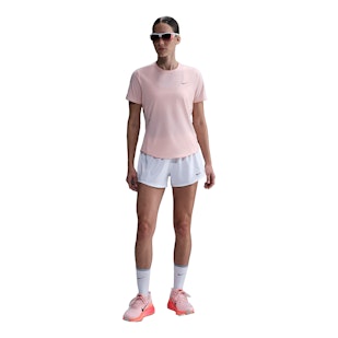 Main image showing a product in the gallery