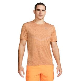 Main image showing a product in the gallery