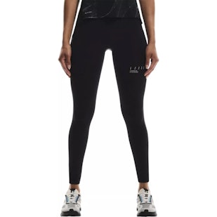 Main image showing a product in the gallery