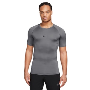 Nike Pro Dri-FIT Tight Fit T-shirt Heren Nike Pro Dri-FIT Tight Fit T-shirt Heren