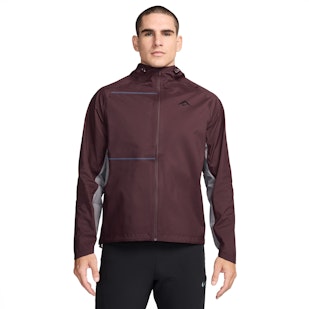 Main image showing a product in the gallery