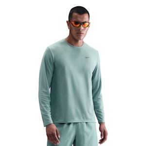 Nike Miler Dri-FIT UV Shirt Heren Nike Miler Dri-FIT UV Shirt Heren