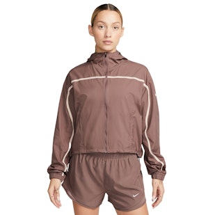 Main image showing a product in the gallery