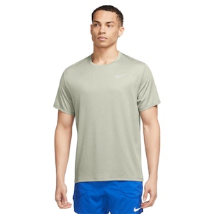 Main image showing a product in the gallery