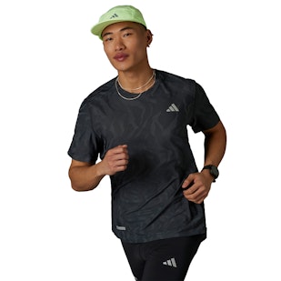 Main image showing a product in the gallery