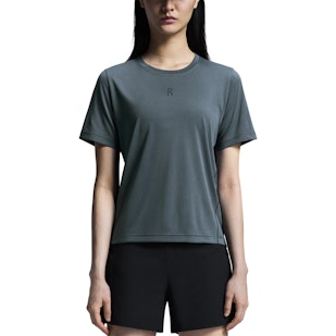 Main image showing a product in the gallery