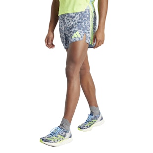 Main image showing a product in the gallery