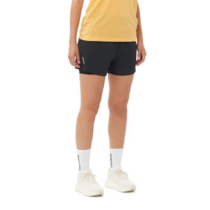Salomon Shakeout Core 4 Inch 2in1 Shorts Dames Salomon Shakeout Core 4 Inch 2in1 Shorts Dames