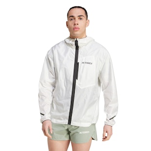 Main image showing a product in the gallery