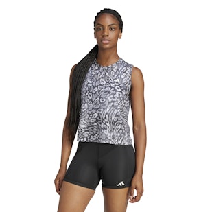 Main image showing a product in the gallery