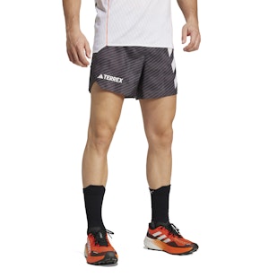 Main image showing a product in the gallery