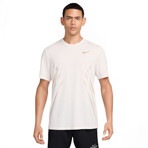 Nike x Jakob Dri-FIT T-shirt Heren Nike x Jakob Dri-FIT T-shirt Heren