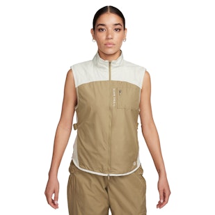 Main image showing a product in the gallery