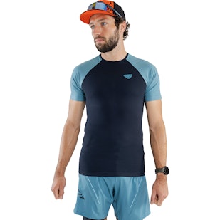 Main image showing a product in the gallery