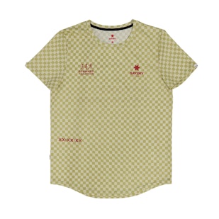 Main image showing a product in the gallery